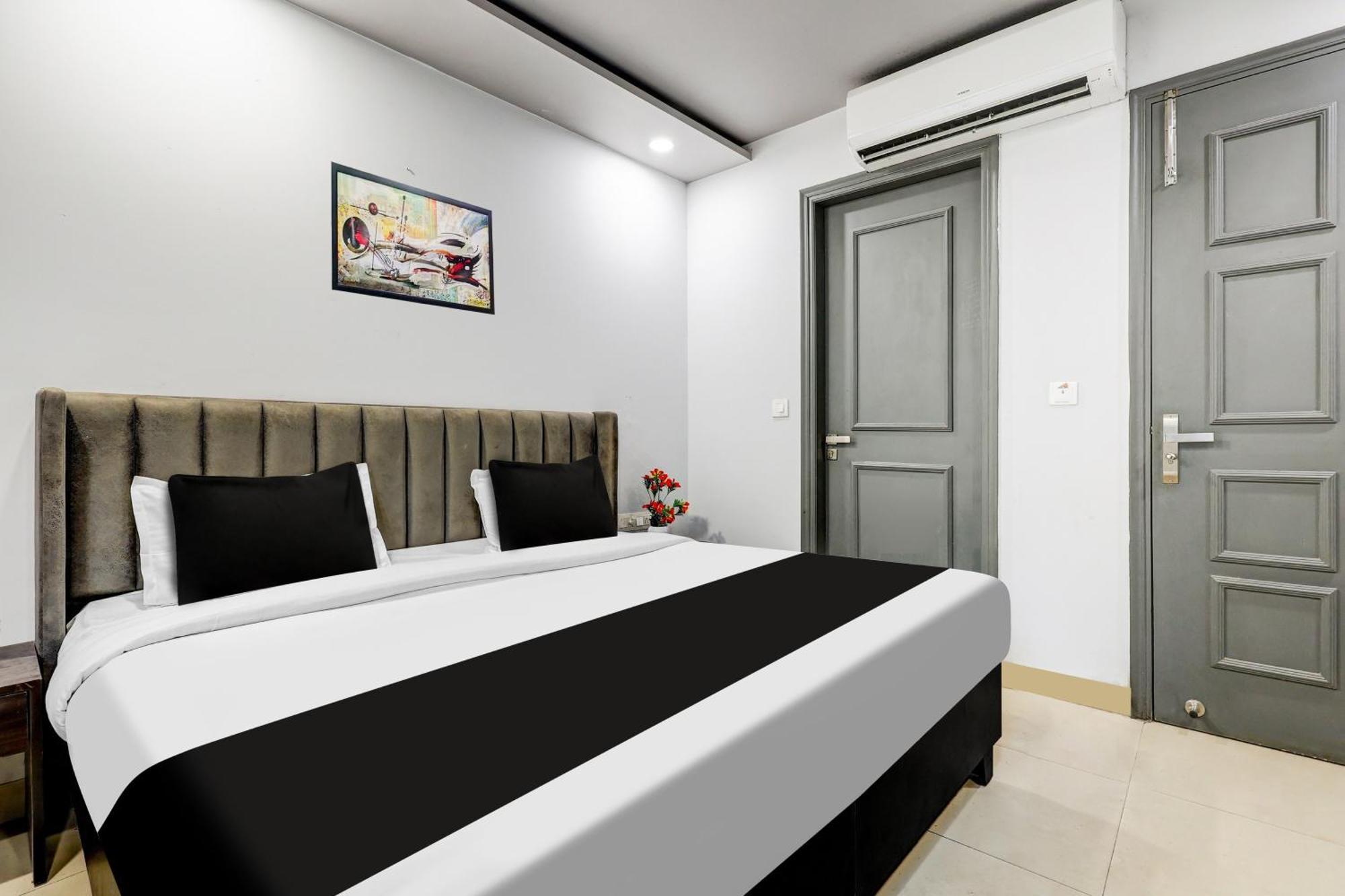 Hotel Super Collection O Shalimar Bagh Delhi  Exterior foto